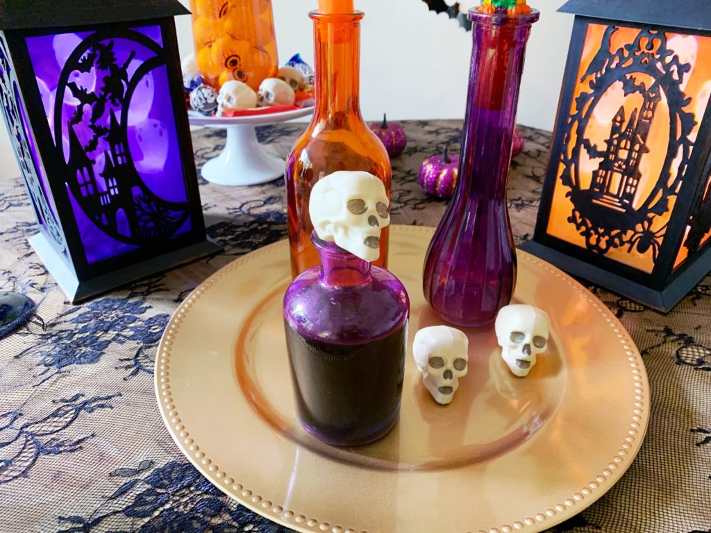 How to Decorate a Halloween Table with Goodwill finds