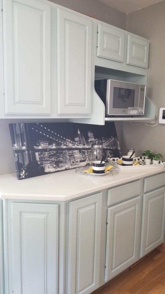 mastering great Goodwill hauls - Kitchen
